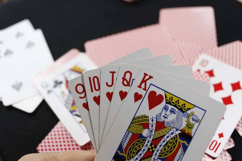 Mẹo Đánh Bài Tấn Không Bị Lộ Bài - Tuyệt Chiêu Giữ Kín Bài 5 Đừng để lộ bài khi bốc hoặc bỏ bài